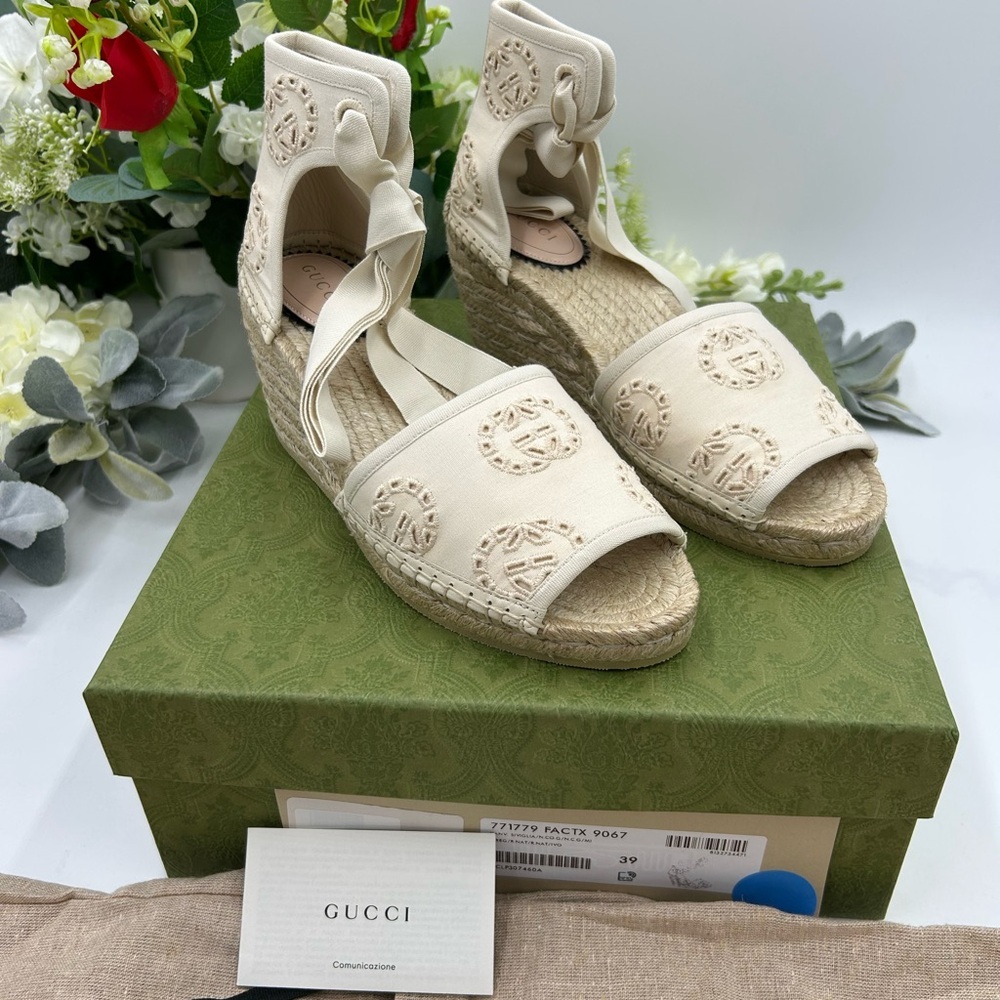 Women's Gucci espadrille interlocking G canvas sandal size 39 made in Spain